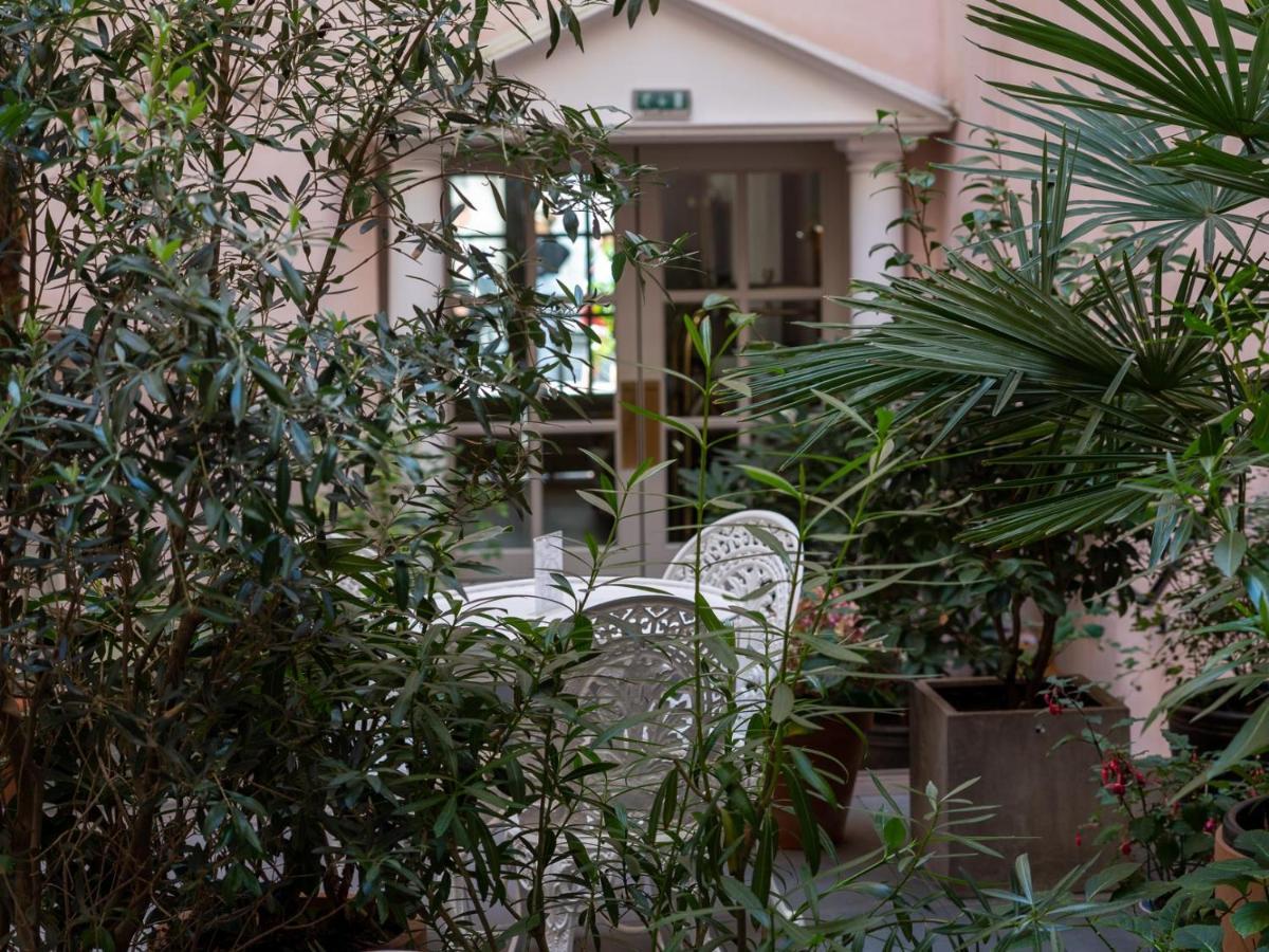 Hotel Du Danube Saint Germain Париж Экстерьер фото